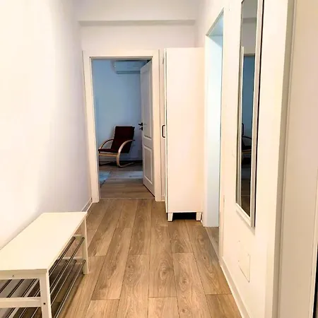 Apartamento At The Plaza 2 *