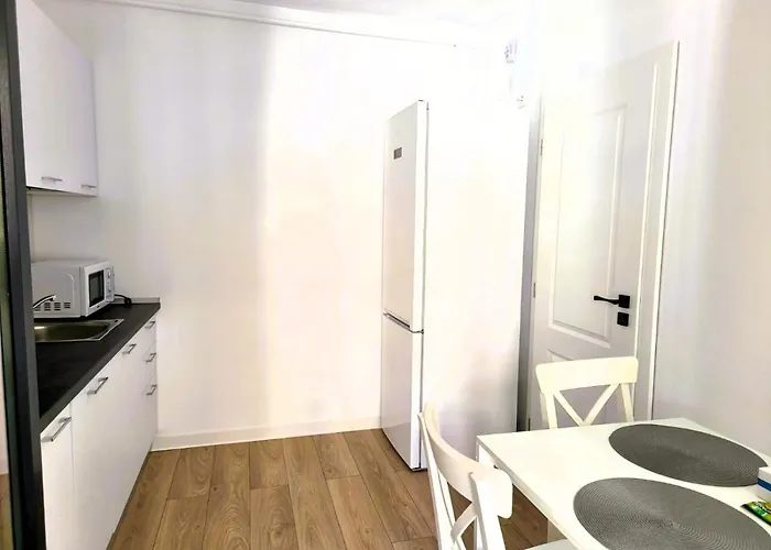 At The Plaza 2 布加勒斯特